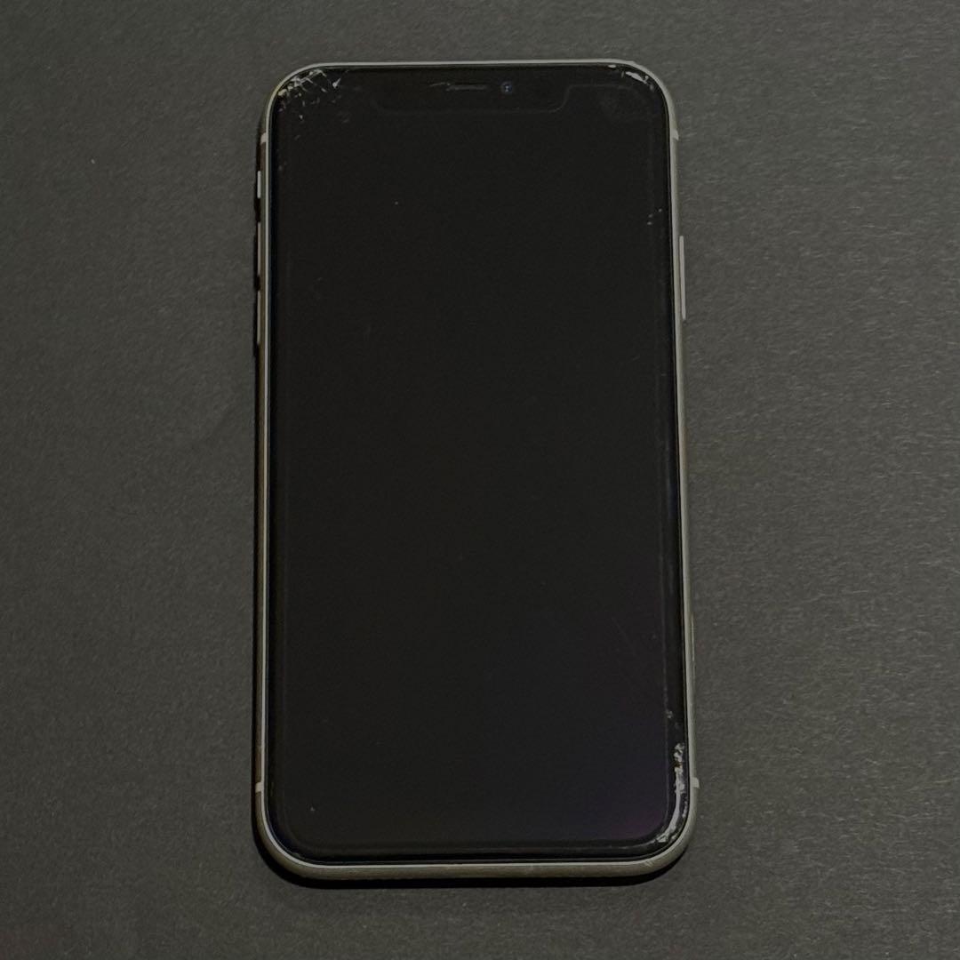 Apple iPhone 11 本体 64GB ホワイト