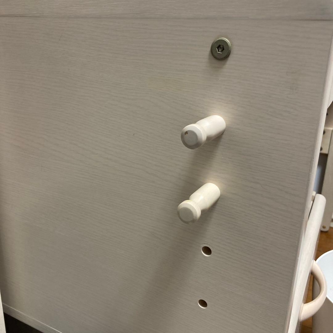 カリモク　ベネッセ　学びデスク