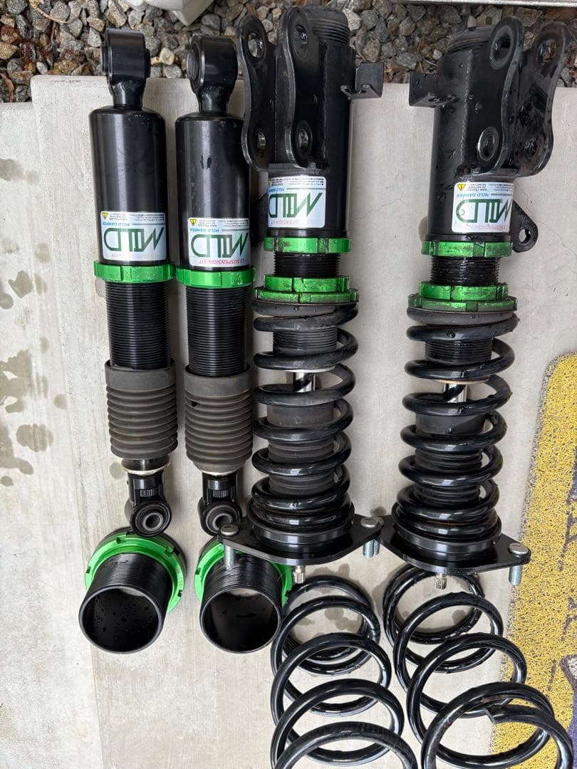 コイルオーバーサスペンションキット 黒/緑　da17vエブリィ