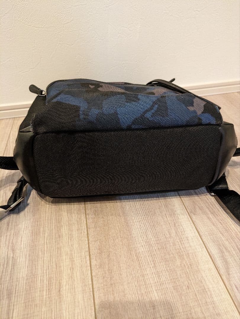 【美品】リュック　ビジネス　お出かけ　フォーマル　PC収納