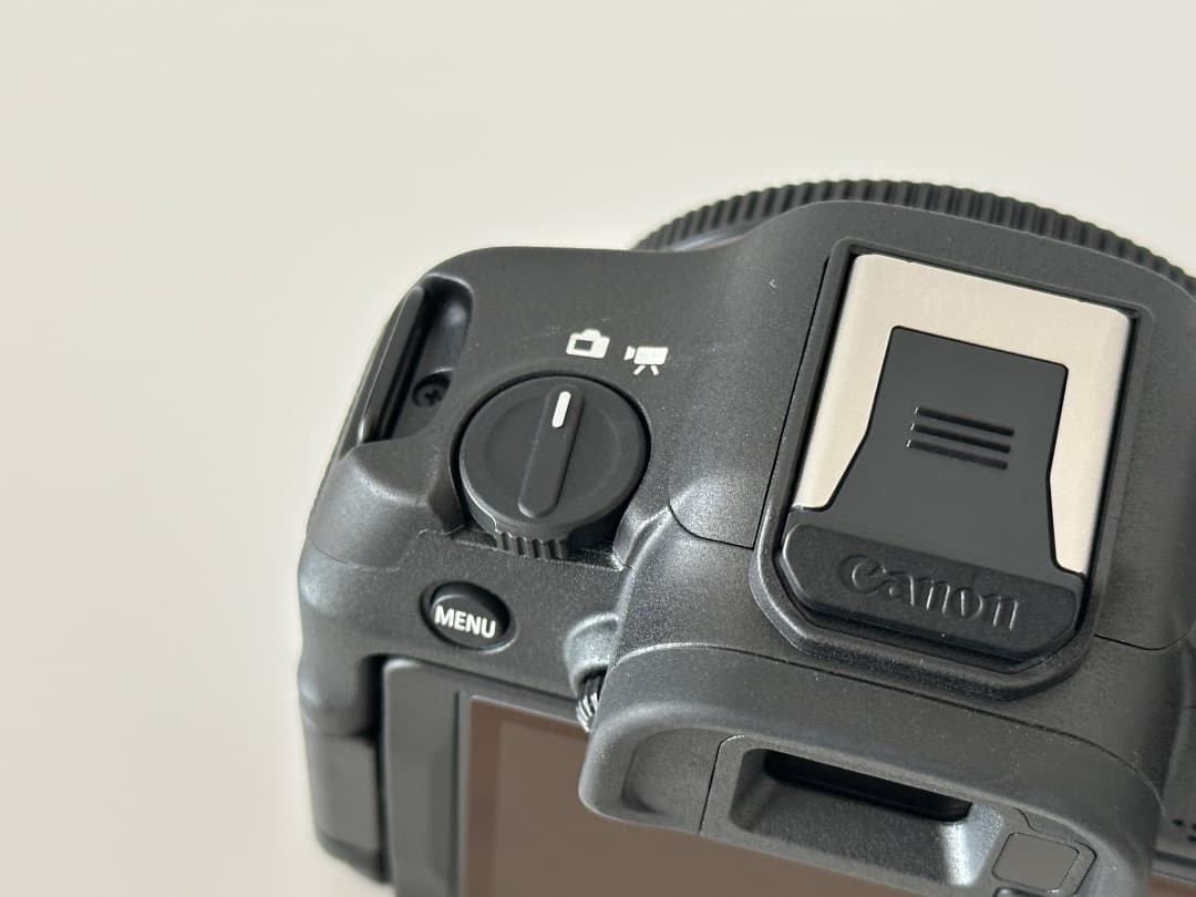 【美品】Canon EOS R8 ボディ / ショット数279枚