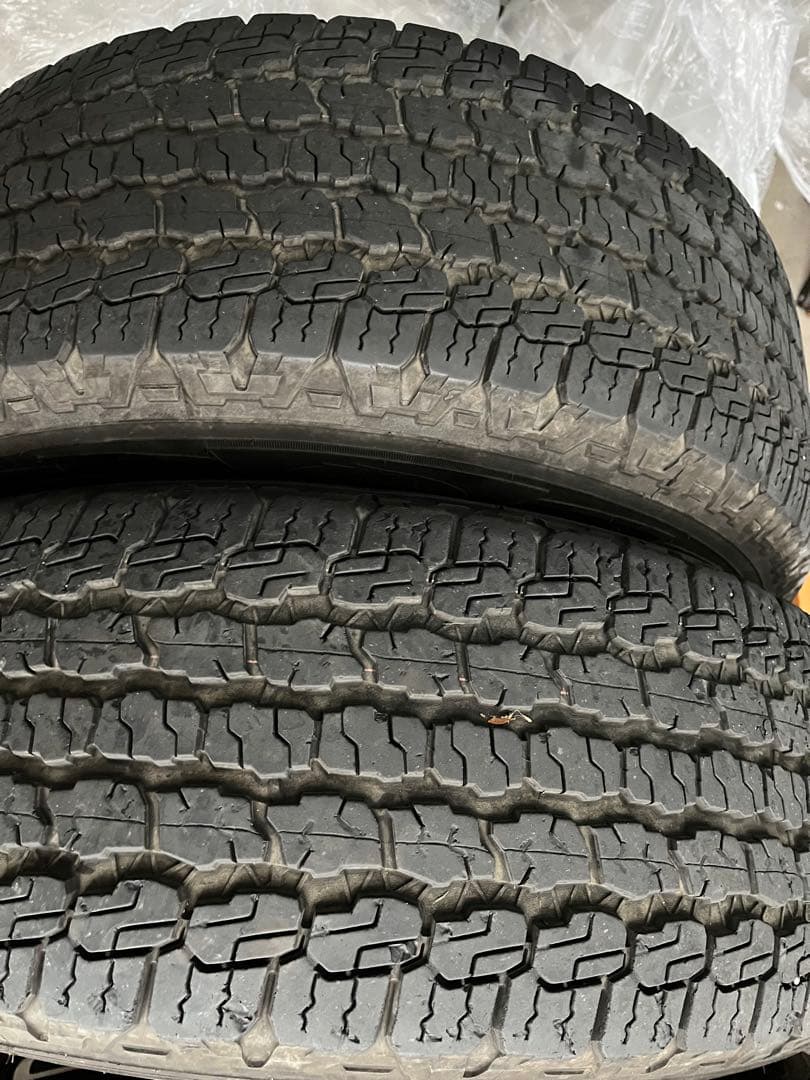 JeepグランドチェロキーWK36タイヤホイールセット4本(265/60R18)