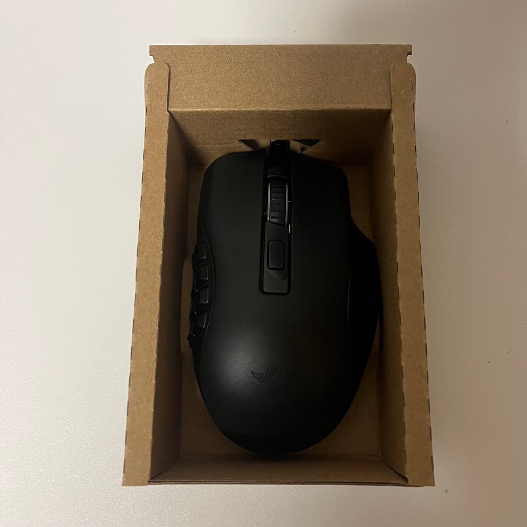 Razer Naga X エルゴノミックゲーミングマウス