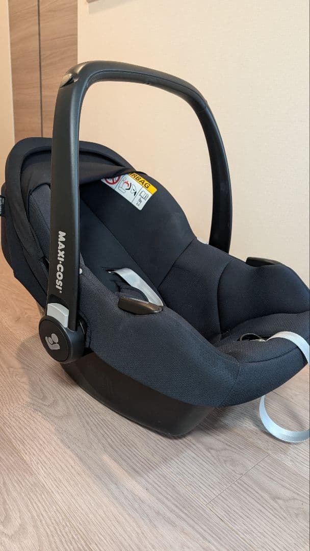 //くるみ//マキシコシMaxiCosi CabrioFix i-SIZR