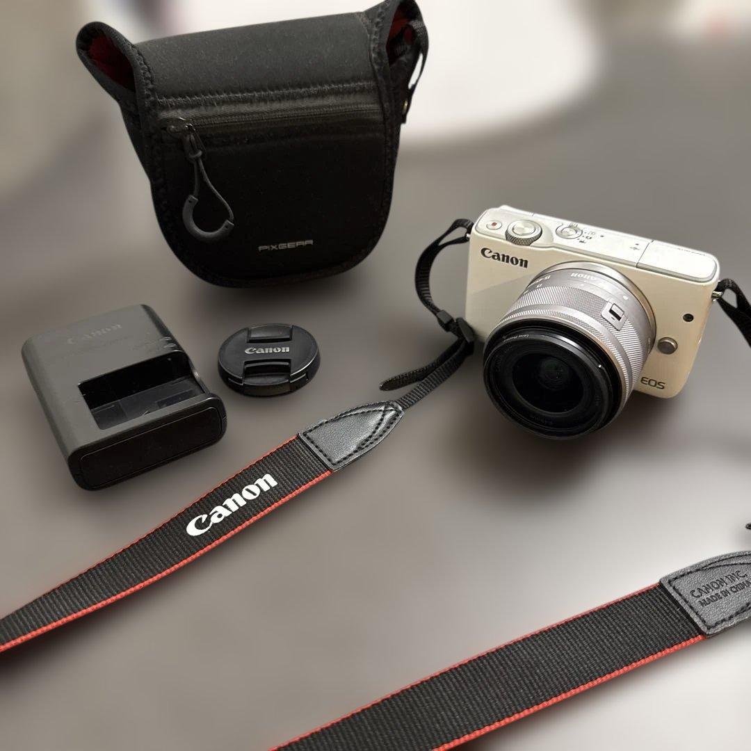 【美品】Canon 一眼レフカメラミラーレス✨《EOSM10》