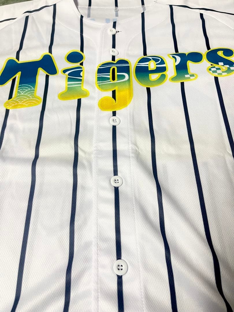 阪神タイガース 高橋遥人直筆サイン入りシャツ 2025 沖縄キャンプ限定