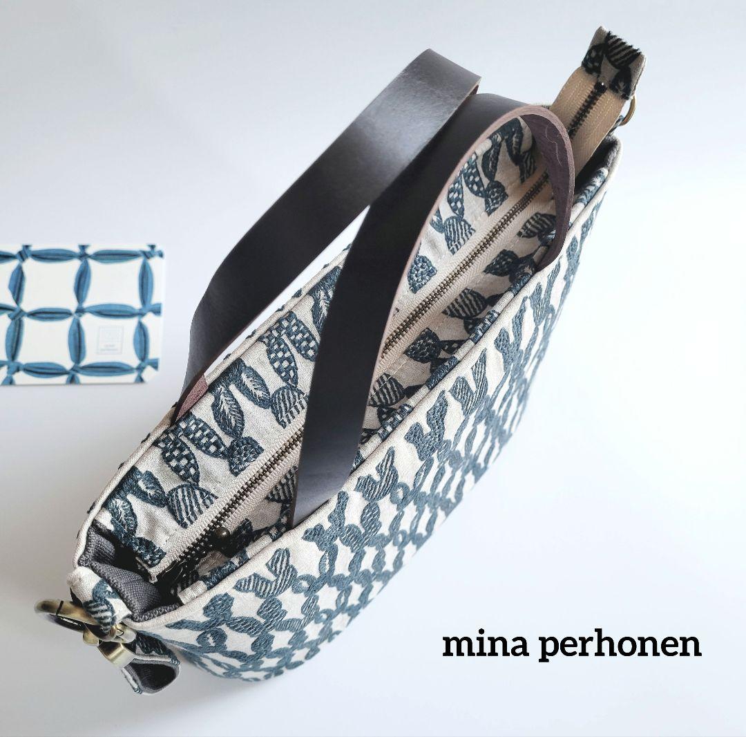 ミナペルホネン　ファスナー楕円トートバック　キーリング付き　pomppia