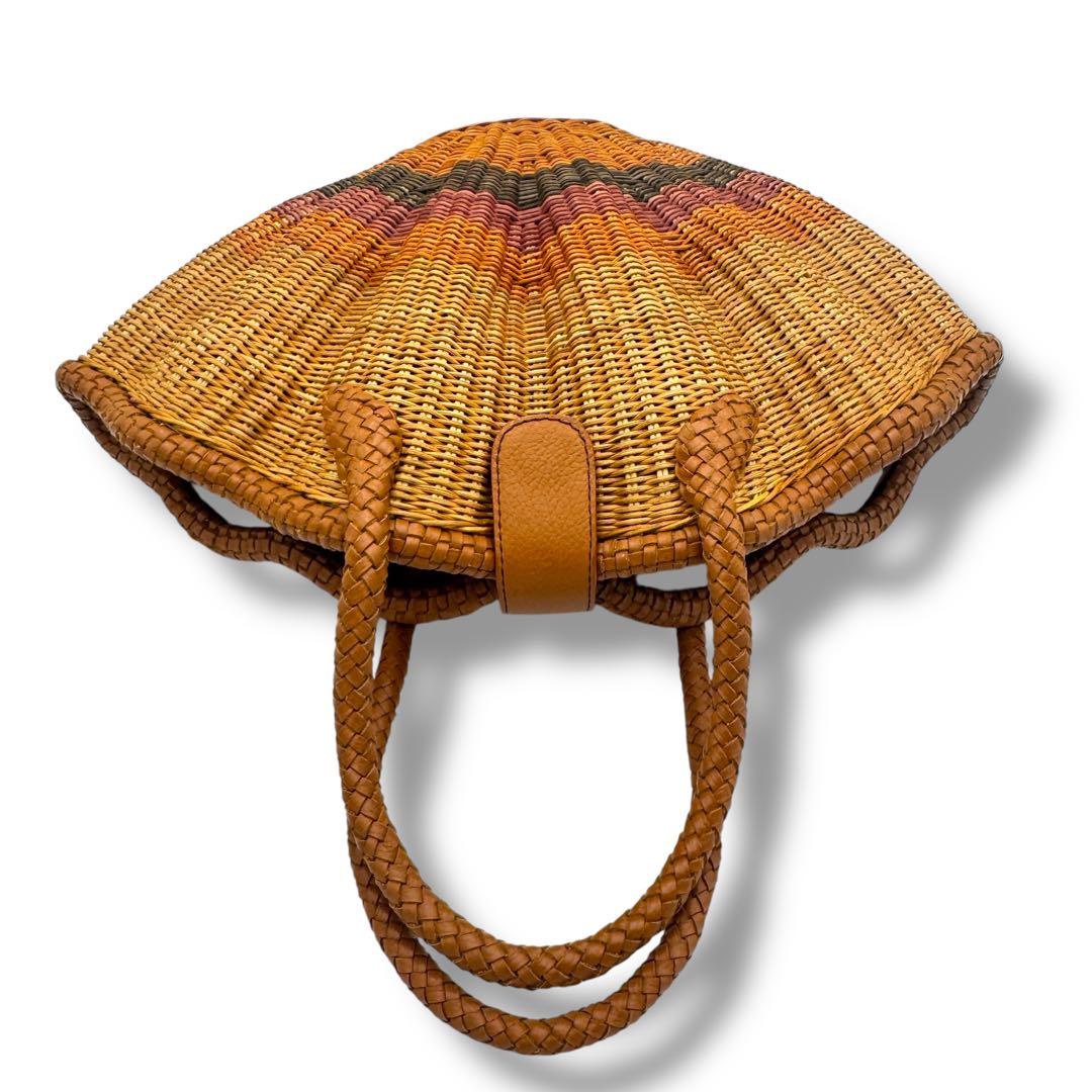 美品　シビラ　シェルバッグ　かごバッグ　レザー　本革　ブラウン　編み込み