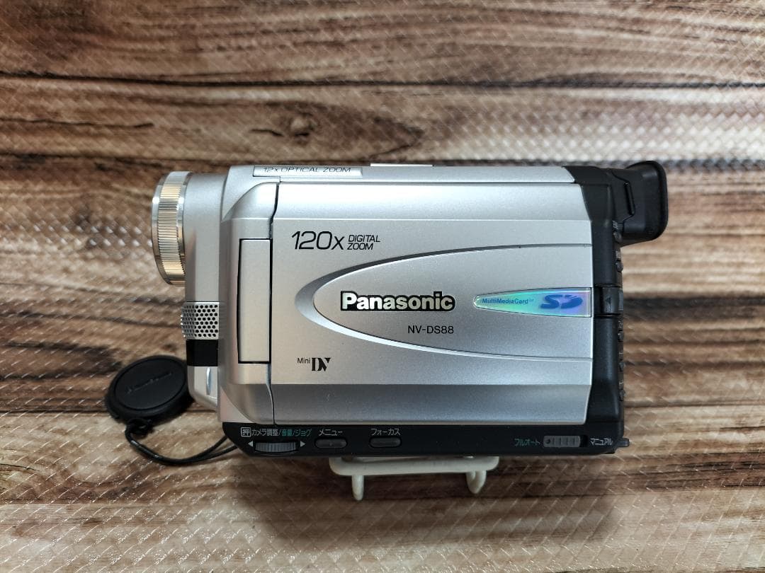 撮影再生ダビングOK　超美品　Panasonic　NV-DS88　付属品あり