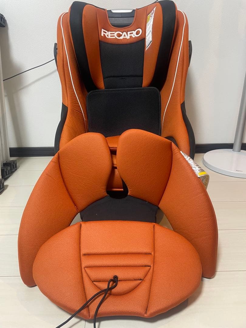 付属品あり　RECARO チャイルドシート　スタートゼロセブン