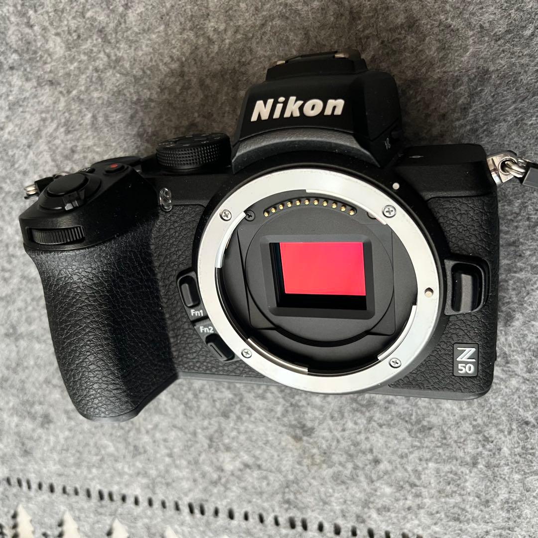 Nikon Z50 ショット数8,806回 ミラーレス一眼 カメラバック付属