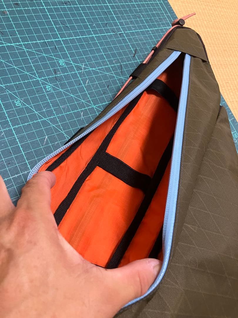 ハンドメイド　上下分割式フルフレームバッグ　X-PAC オリーブ　マルベリー