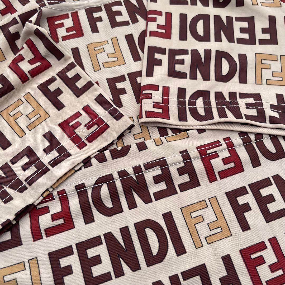 90’s FENDI 総柄　オールドロゴ　Tシャツ
