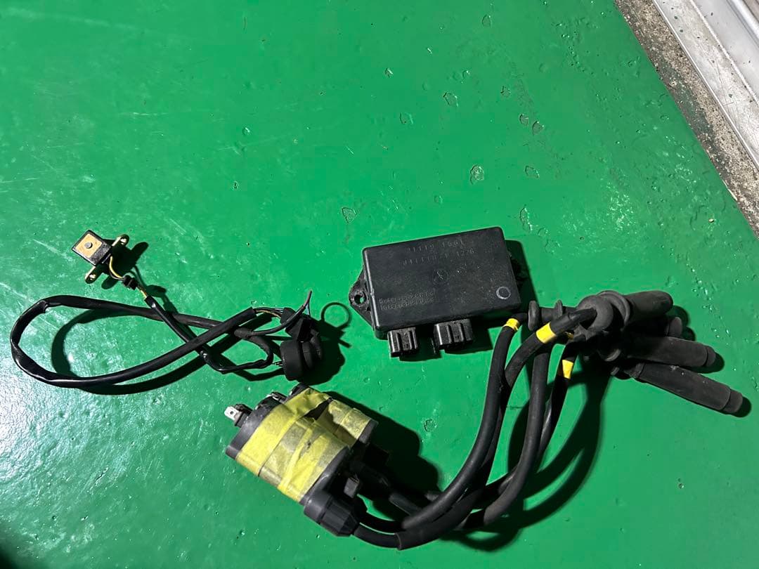 ヨ*ミ様 バリオス250 点火系