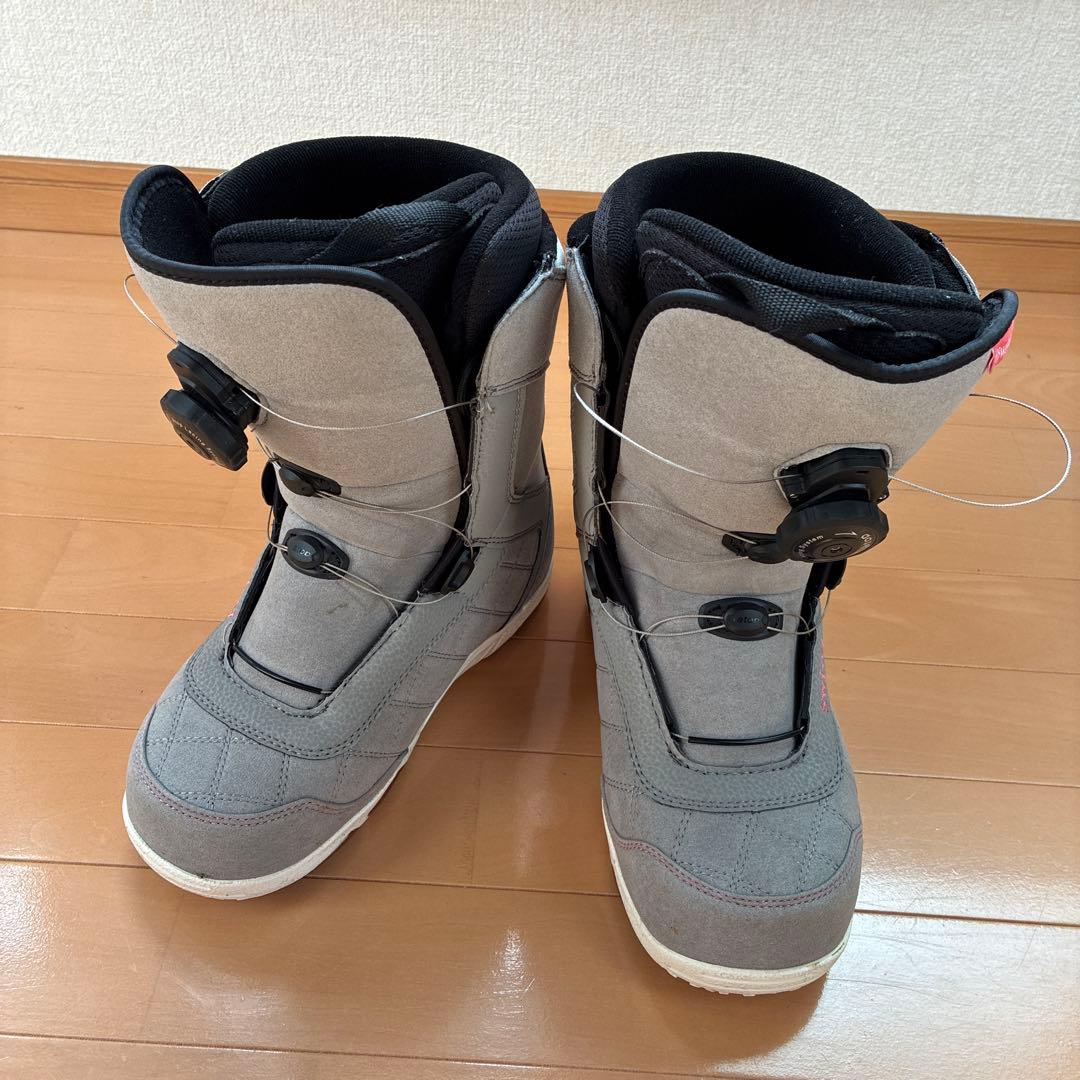 2回使用　スノーボードブーツ 24.5 ダイヤル式　swivel