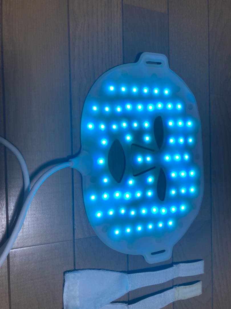 Aduro LEDフェイスマスク ホワイト 美顔器