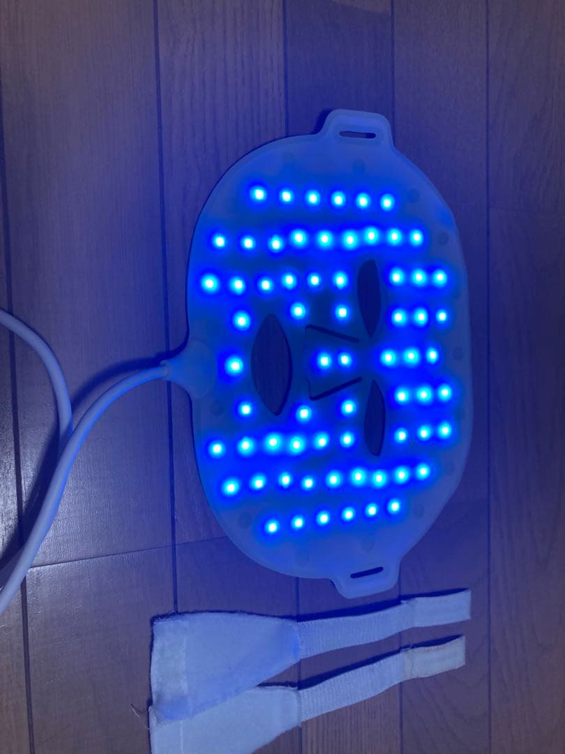 Aduro LEDフェイスマスク ホワイト 美顔器