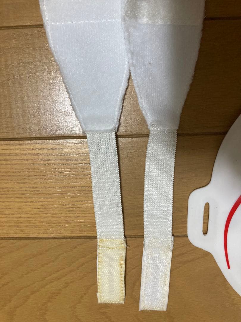 Aduro LEDフェイスマスク ホワイト 美顔器