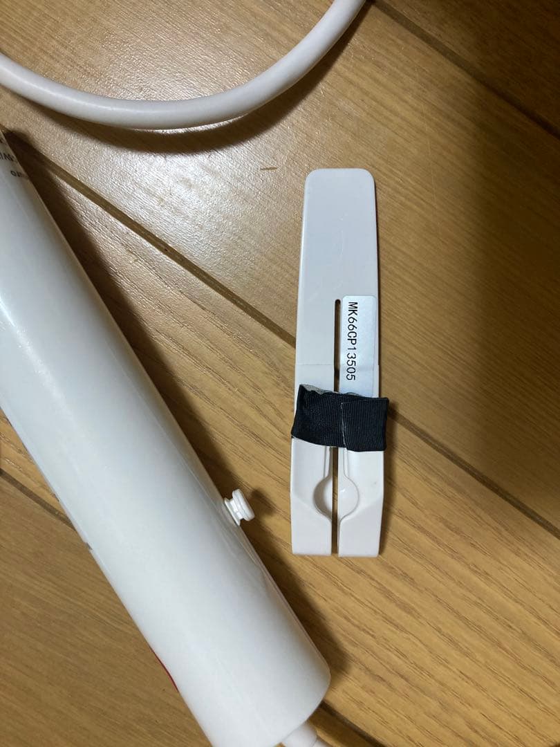 Aduro LEDフェイスマスク ホワイト 美顔器