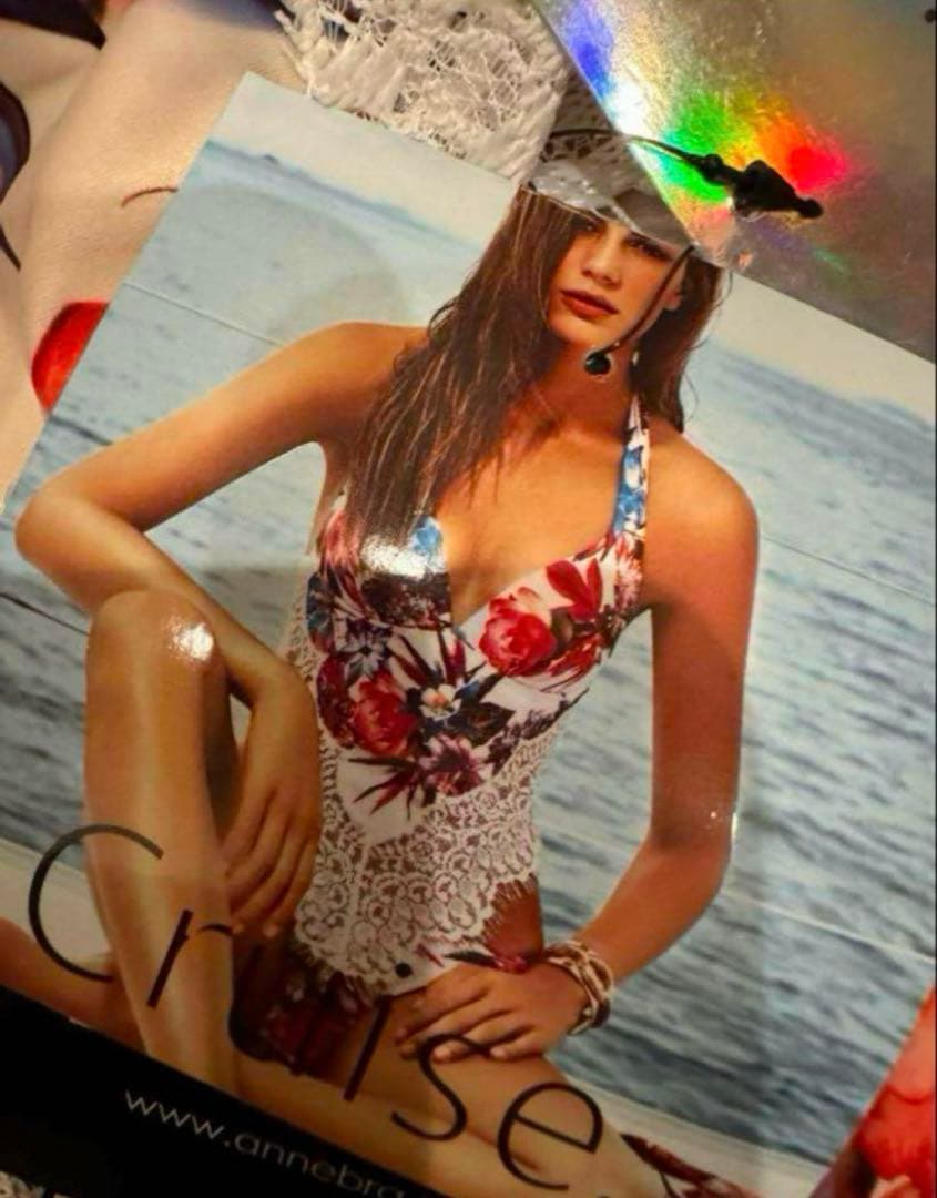 仮専用　モデル着用【ANNEBRA スイムウェア　水着】ボタニカルpレース