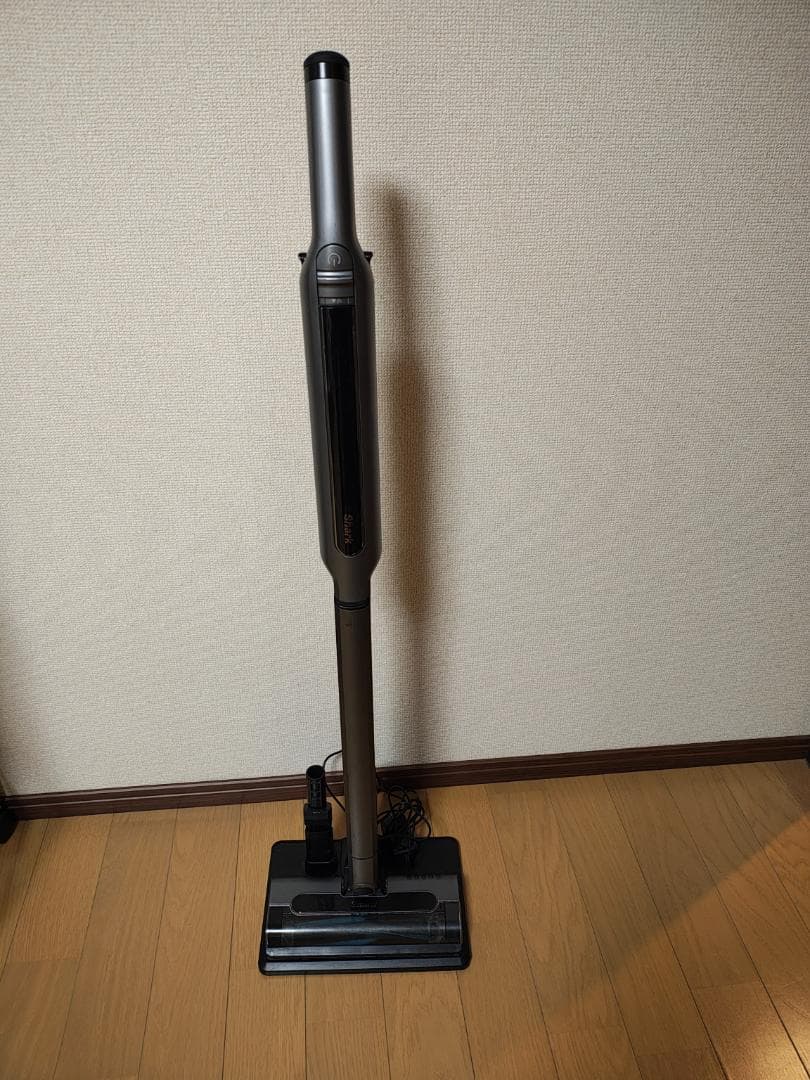 シャーク★コードレスクリーナー★CS401JGR★バッテリーの状態良好★難あり