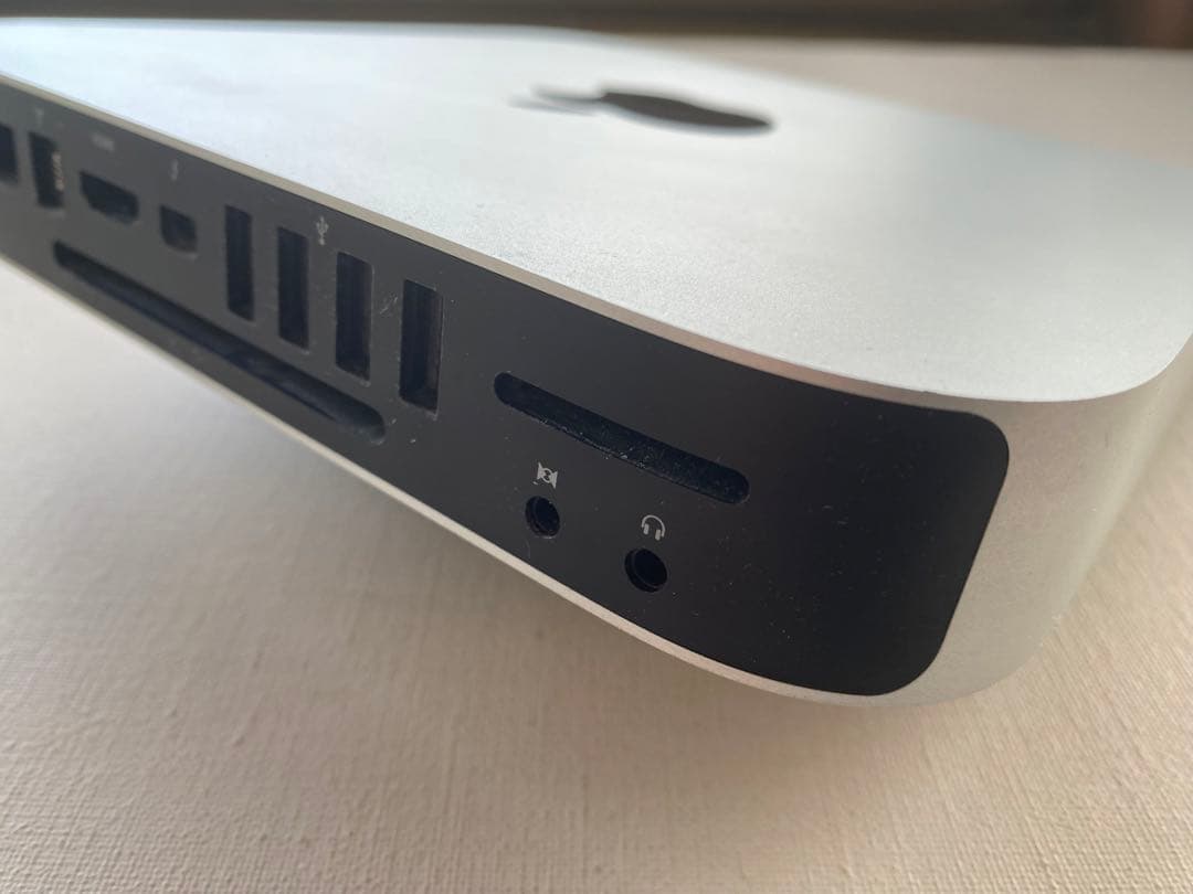Apple Mac mini mid2011  シルバー