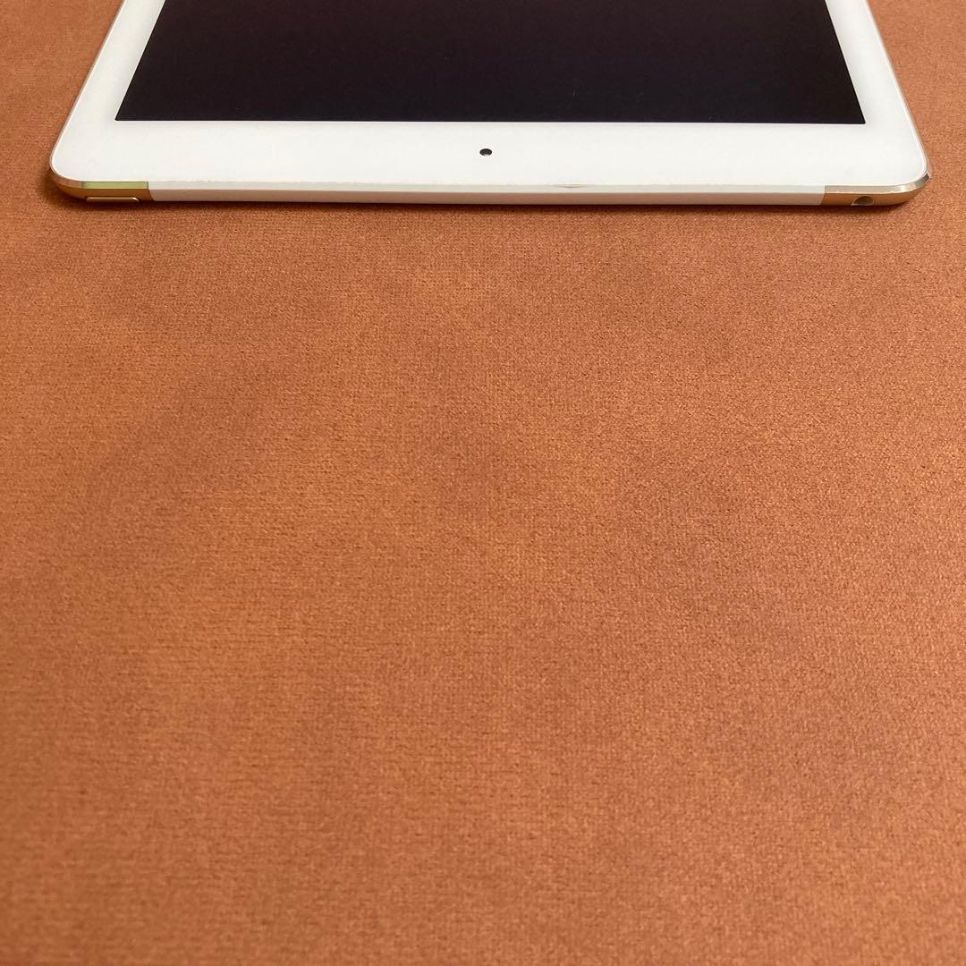 750 比較的美品 iPad Air2 第2世代 32GB ドコモ