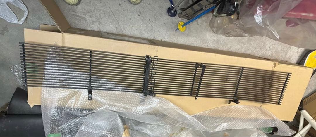 希少ハイラックス80.90ファントムグリル！ピックアップトラック。ローライダー。