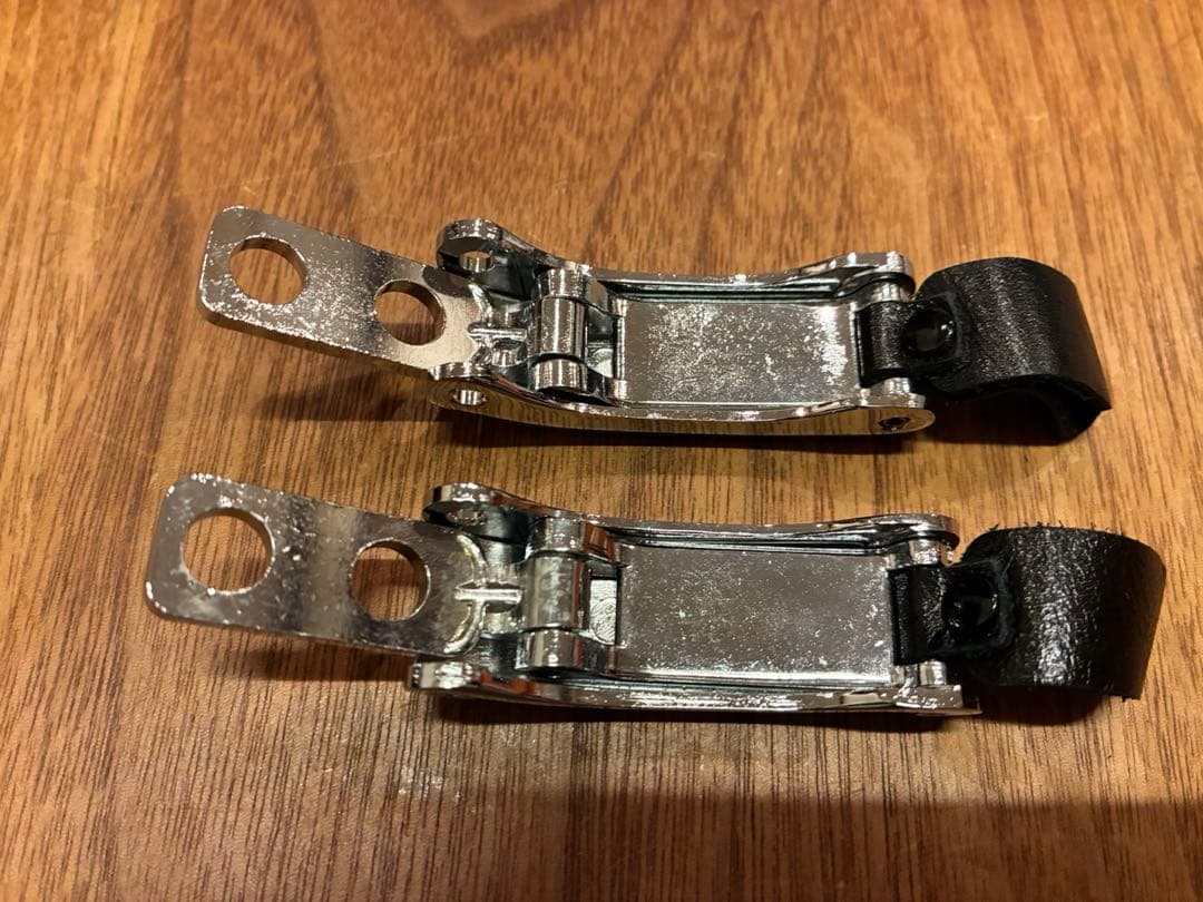 【純正品】DATSUN 510ブルーバード リアウィンドウ用ハンドル