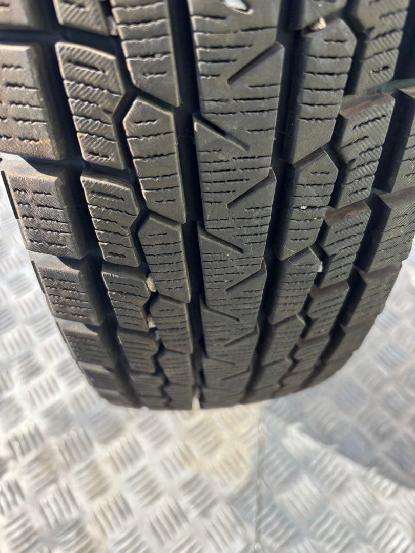 Iguana G075 175/80R16 スタッドレスタイヤ