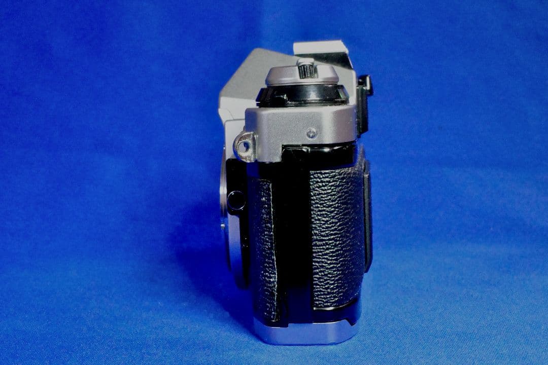 フィルムカメラ Canon AE-1 Program + New FD mm/F