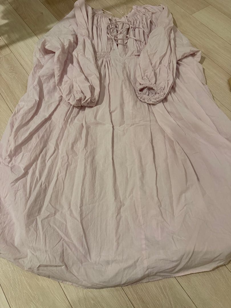 エトレトウキョウ　ボリュームワンピース　ピンク