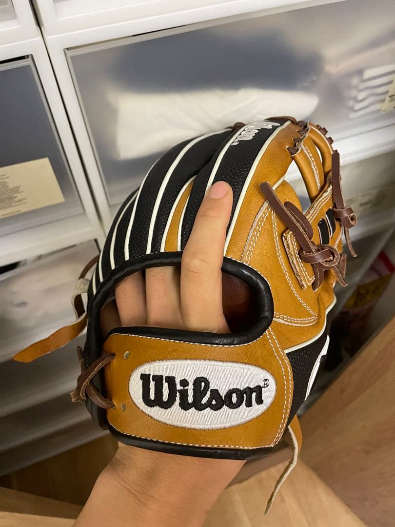 ウィルソン　Wilson　ワナビーヒーロー　軟式　内野手用　グローブ　超美品