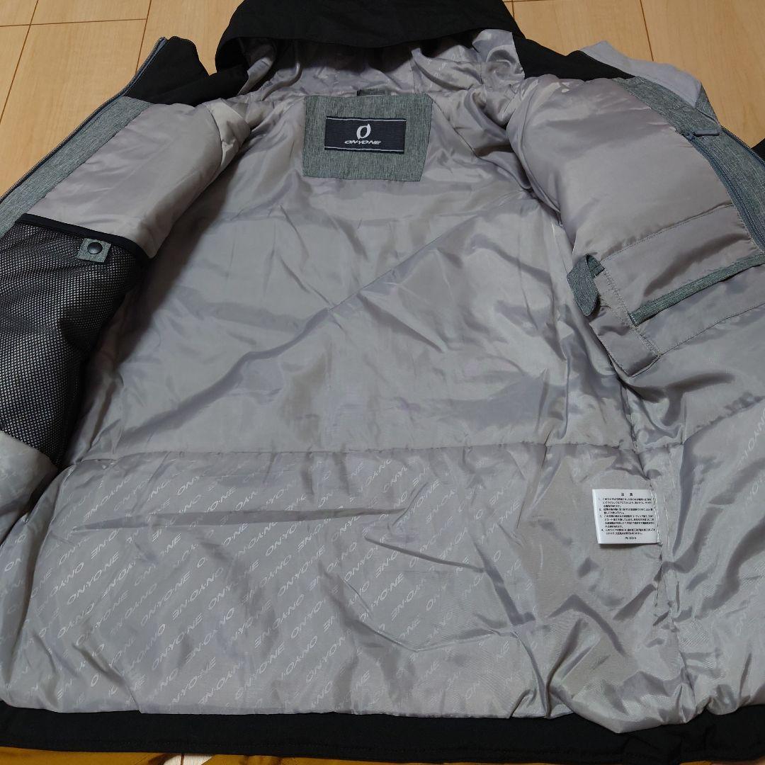【極美品】ONYONE/オンヨネ　スキーウェア上下セット　スノーボードウェア
