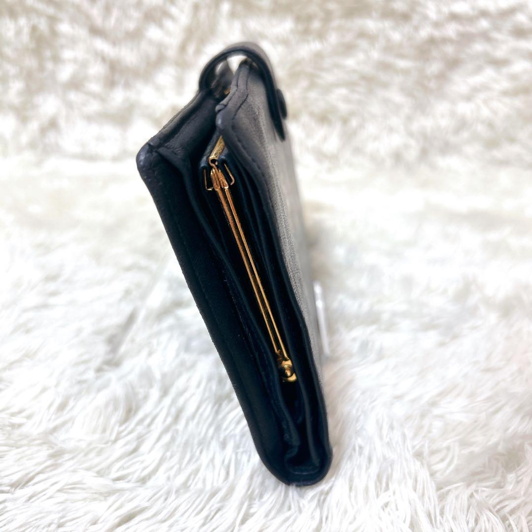 CHANEL ココマーク　ロゴエンボス レザー　長財布　がま口　ゴールド　黒