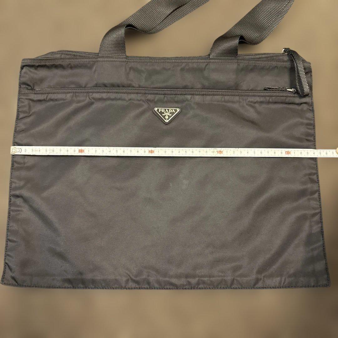 PRADA ブラックナイロントートバッグ