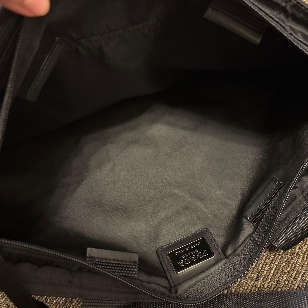 PRADA ブラックナイロントートバッグ