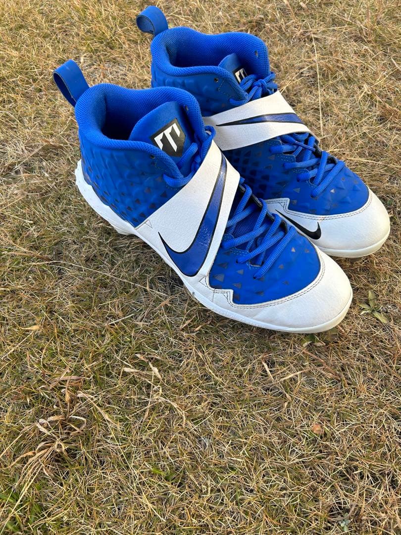 nike 野球　スパイク　トラウトモデル