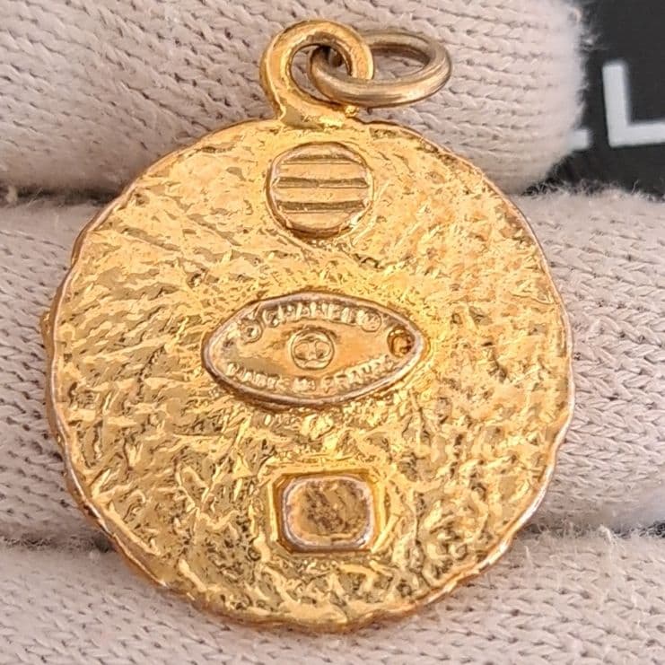 シャネル ネックレストップ ラインストーン ココマーク ゴールド美品