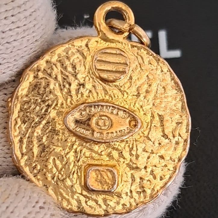 シャネル ネックレストップ ラインストーン ココマーク ゴールド美品