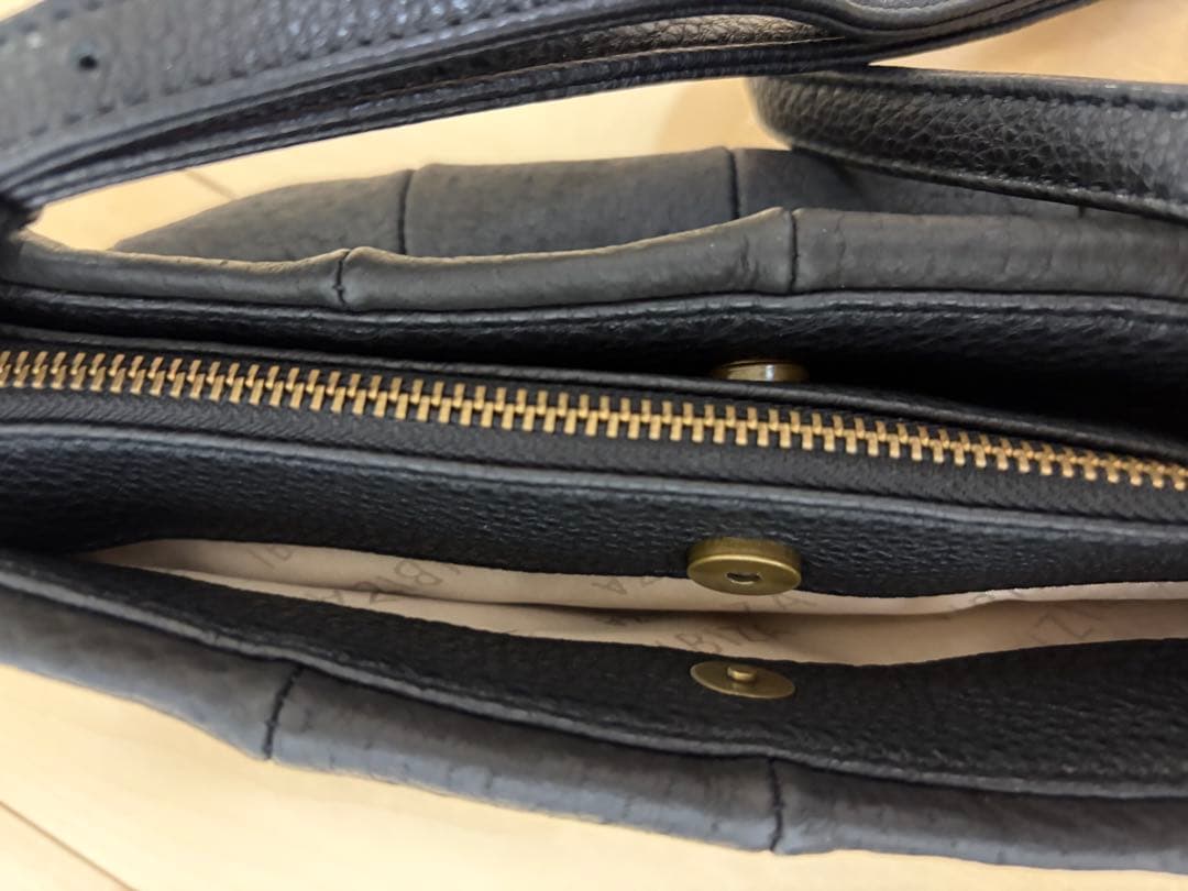 ももこ様用　IBIZAイビサ　ブラックレザーショルダーバッグ　未使用