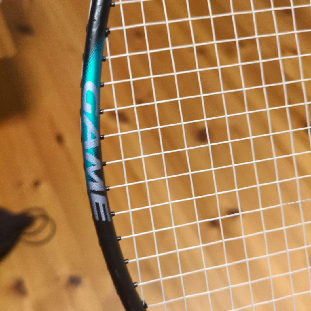 (早い者勝ち！）バドミントンラケット　ヨネックス　アストロクス88Dゲーム