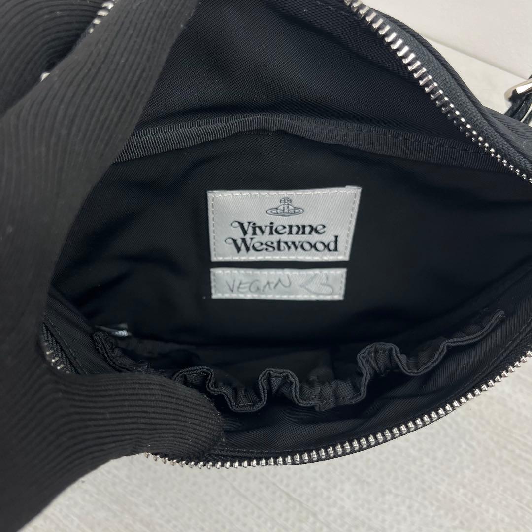 現行・未使用に近い✨ ヴィヴィアンウエストウッド ボディバッグ 金具 HILDA