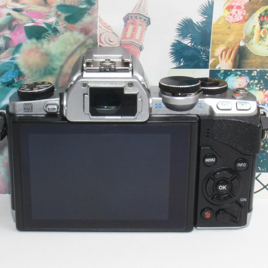 ✨予備バッテリー&超望遠レンズ付き✨❤️OLYMPUS OM-D E-M10❤️