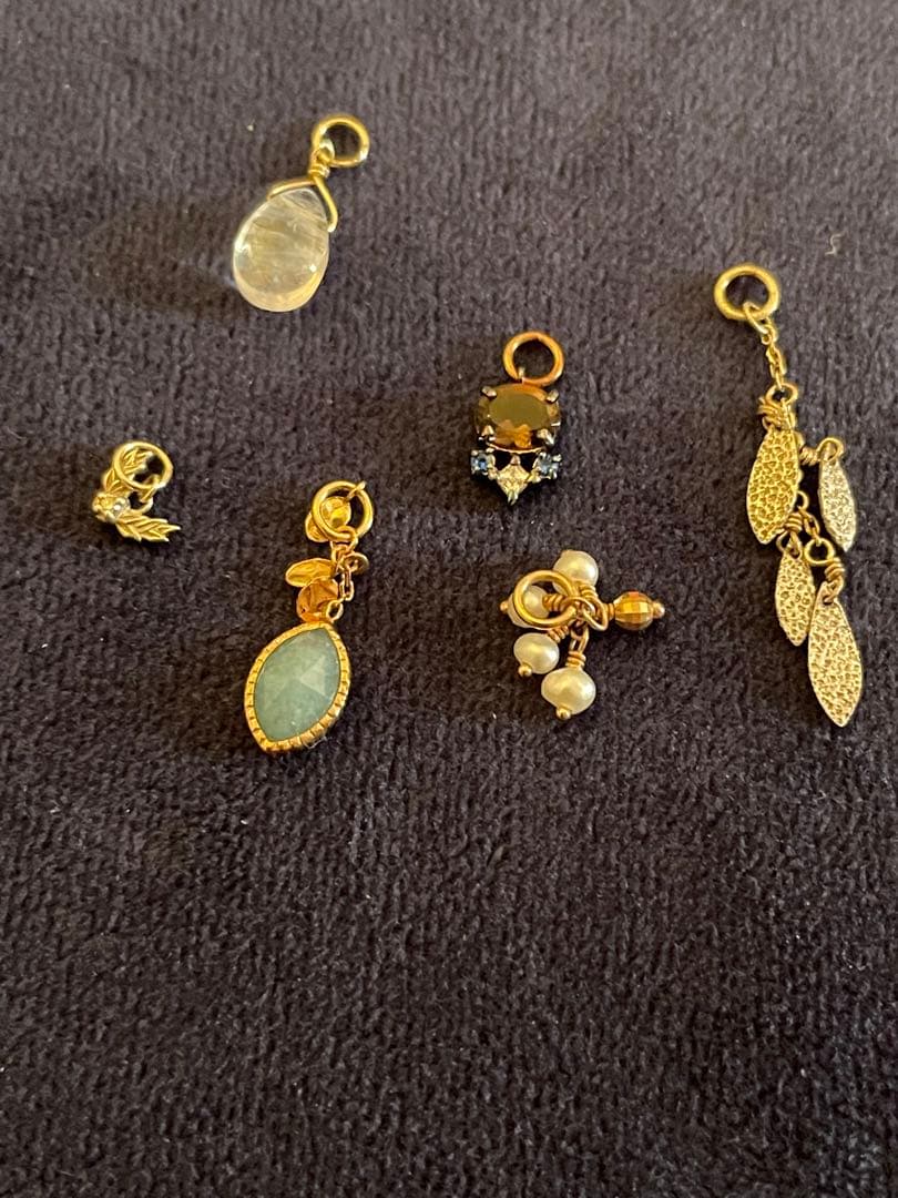 agete 片方 ピアスチャーム 六点