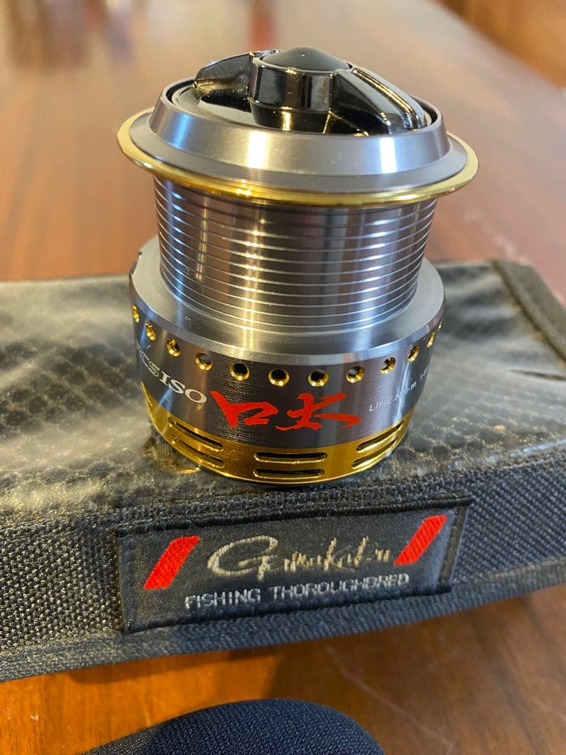 ダイワ06トーナメントＺ2500ＬＢ