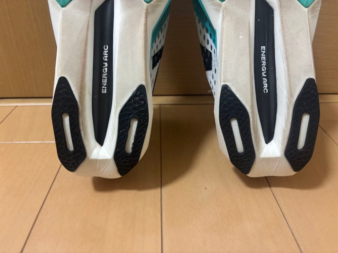 スパイク・シューズ Newbalance FuelCell SC Pacer V2