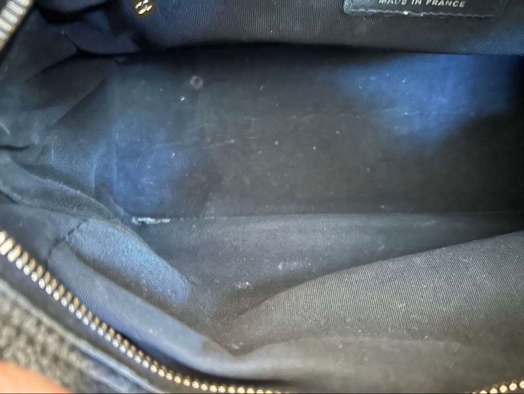 CHANEL ブラック ハンドバッグ キルティング