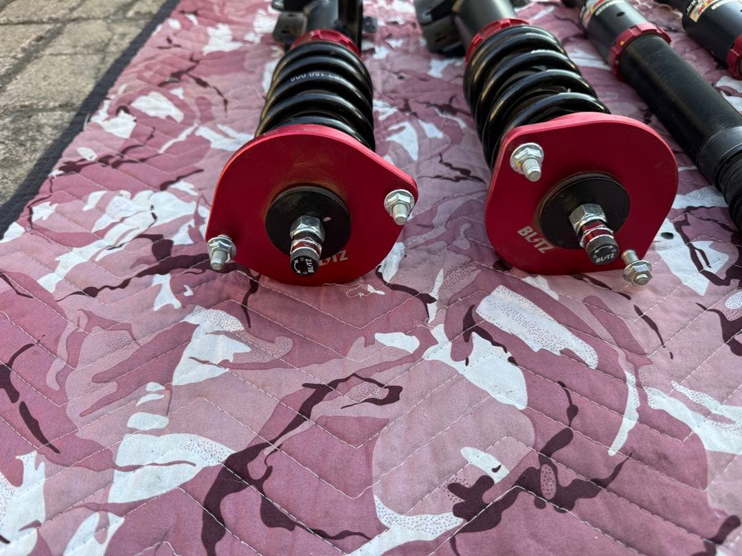 la100sムーヴBLITZ 車高調