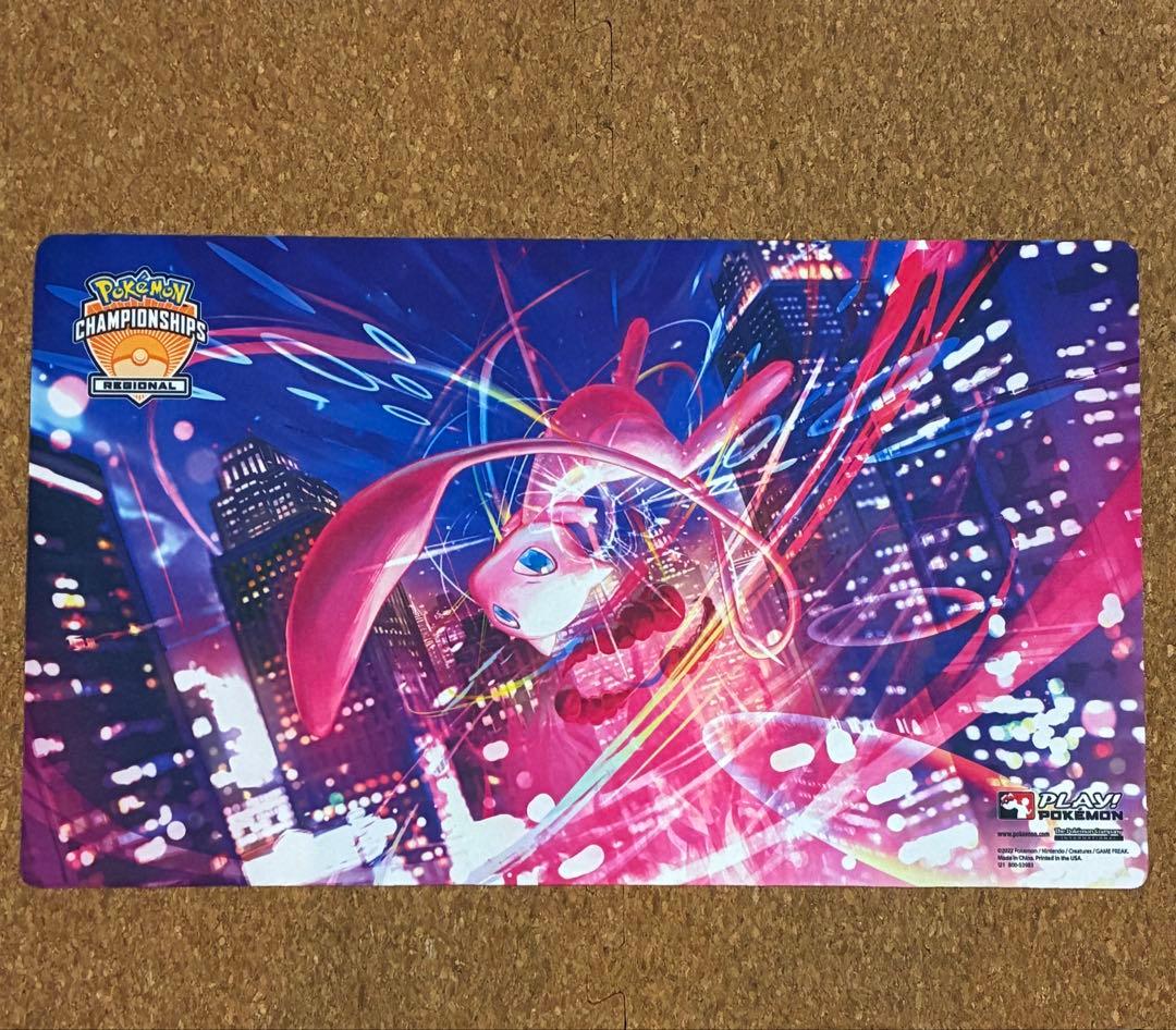 海外ポケモンカード　プレイマット　ミュウ